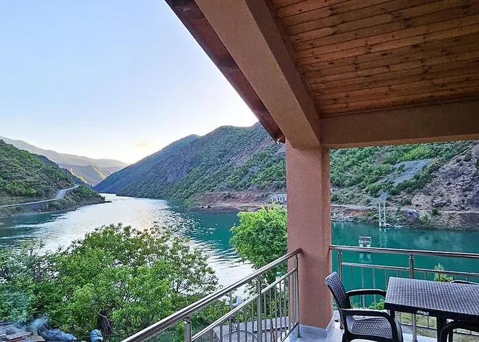 Apartamento Koman_lakeview_apartments